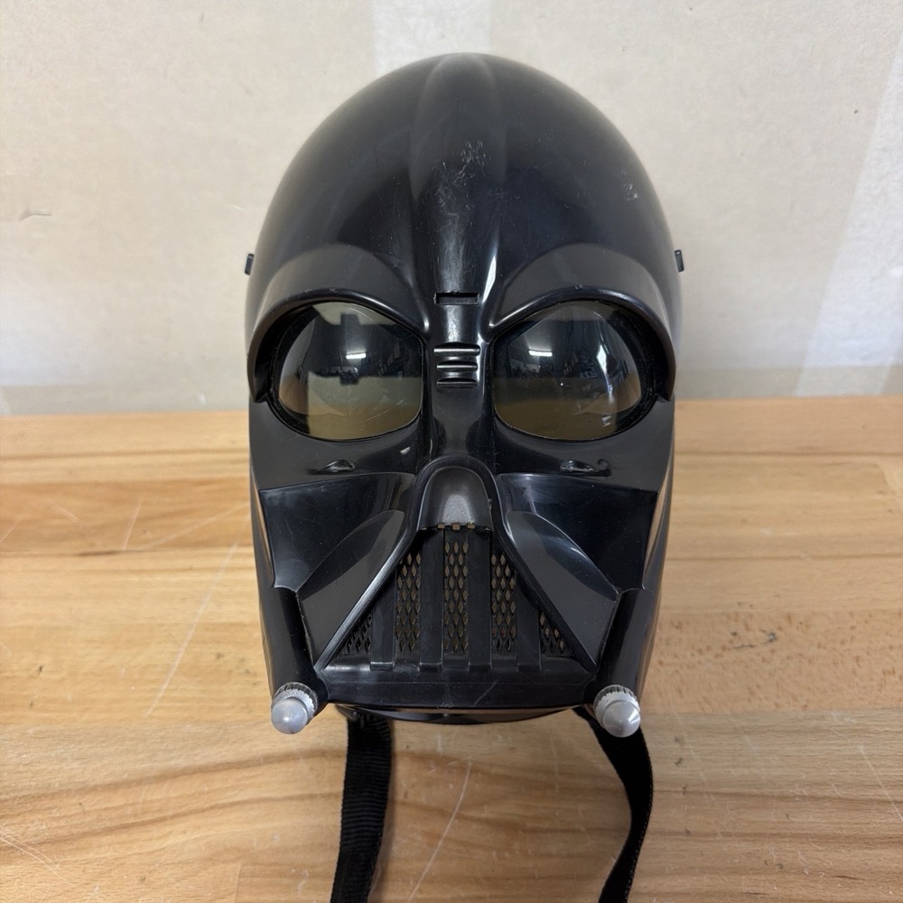 Hasbro Star Wars 2004 Darth Vader Voice Changer Helmet Mask Sound Tested - Picture 3 of 4